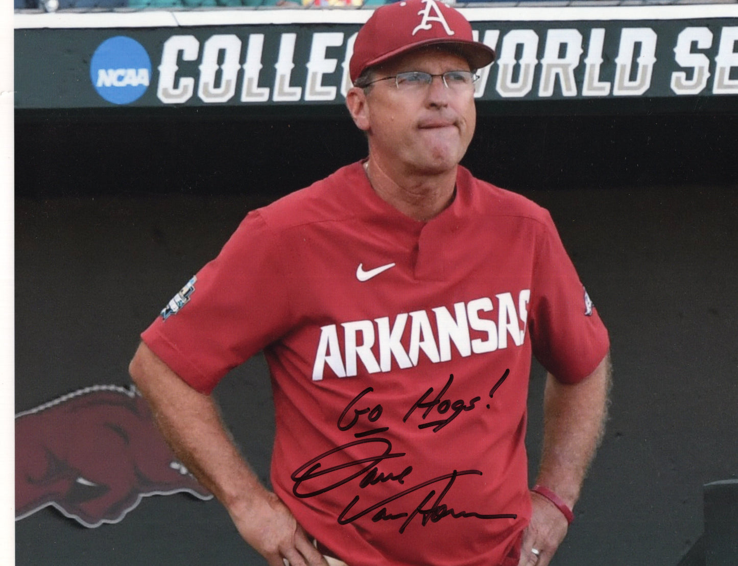 Coach Dave Van Horn Autograph Photo Go Hogs Inscription Arkansas Razorbacks Baseball 11" x 8.5"